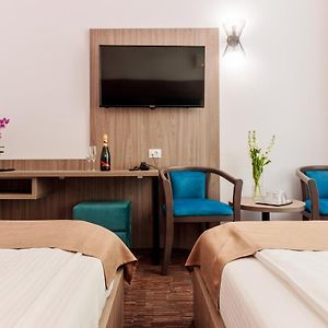 Standard Twin Room Balcony